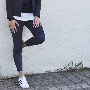 Deep blue suede Zara legging pants